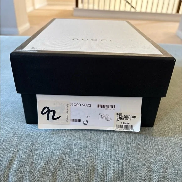 Gucci Kiltie Slide sandals. 💯% AUTHENTIC - Size 37 - US 7
Mystic white. Leather - Picture 12 of 12